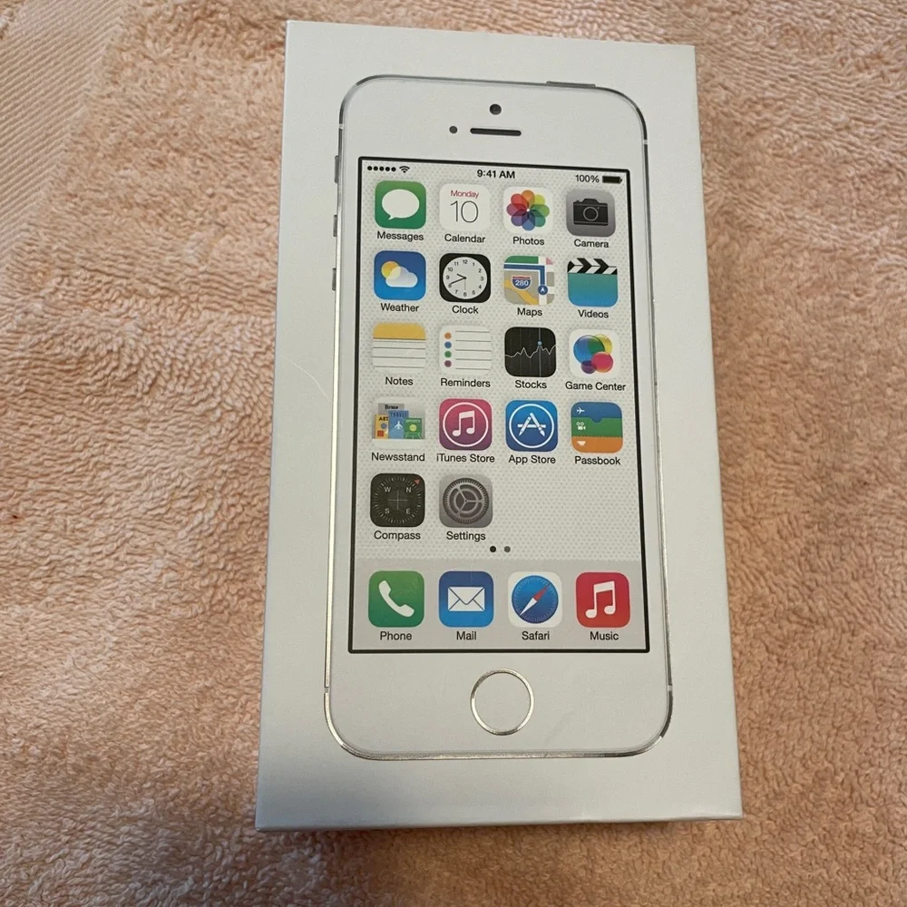 Apple Earpods with Remote and Mic